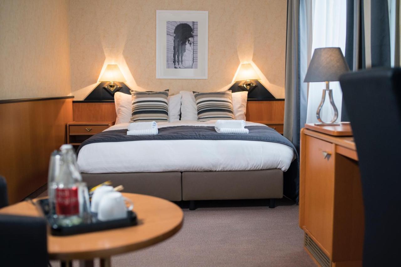 Hotel Regina Лозанна Экстерьер фото